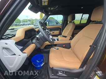 2026 Land Rover Defender 130 X-Dynamic SE – miniatura 3