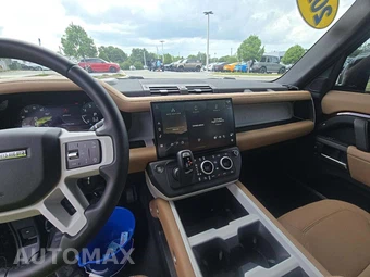 2026 Land Rover Defender 130 X-Dynamic SE – miniatura 7