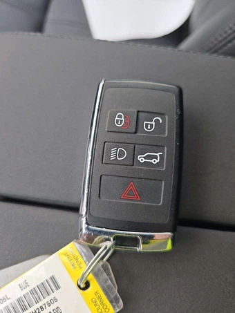 2026 Land Rover Range Rover Evoque Dynamic SE - miniatura 5