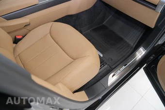 2026 Land Rover Range Rover SE LWB w/7-Passenger Seating - miniatura 42
