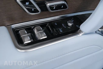 2026 Land Rover Range Rover SE LWB w/7-Passenger Seating - miniatura 35