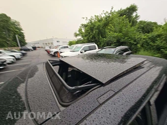 2026 Land Rover Range Rover Sport Dynamic SE – miniatura 12