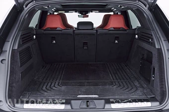2026 Land Rover Range Rover Sport SV - miniatura 31