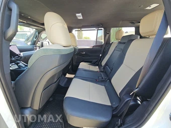2026 Lexus GX 550 Overtrail+ - miniatura 13
