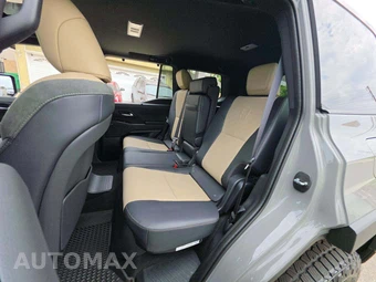 2026 Lexus GX 550 Overtrail+ - miniatura 10