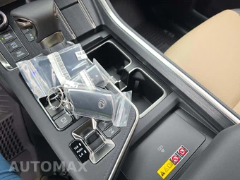 2026 Lexus GX 550 Overtrail+ - miniatura 5