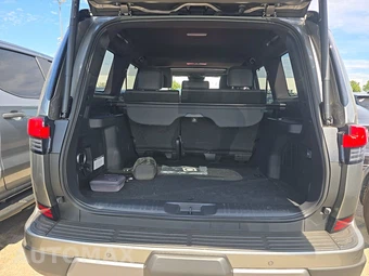 2026 Lexus GX 550 Overtrail+ - miniatura 17