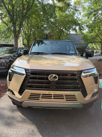 2026 Lexus GX 550 Overtrail+ - miniatura 3