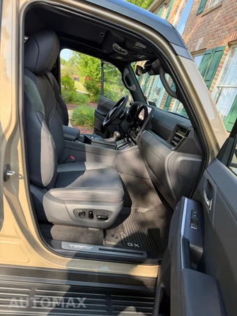 2026 Lexus GX 550 Overtrail+ - miniatura 4