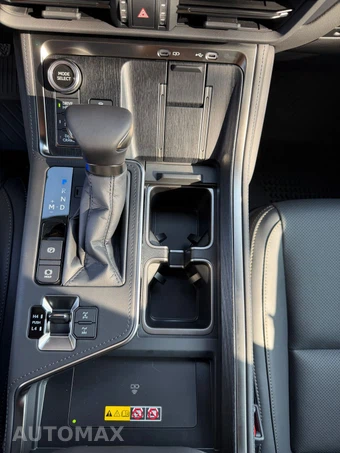 2026 Lexus GX 550 Overtrail+ - miniatura 9