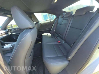 2026 Lexus IS 350 F SPORT Design - miniatura 13