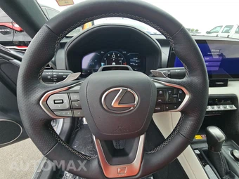 2026 Lexus IS 350 F SPORT - miniatura 10