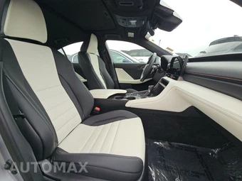 2026 Lexus IS 350 F SPORT - miniatura 8
