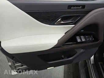 2026 Lexus LX 600 Luxury - miniatura 9
