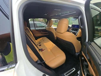 2026 Lexus LX 600 Premium - miniatura 17