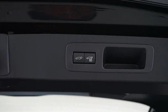 2026 Lexus LX 700h Luxury - miniatura 39