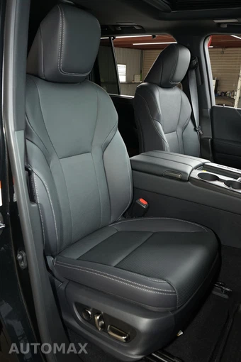 2026 Lexus LX 700h Luxury - miniatura 10