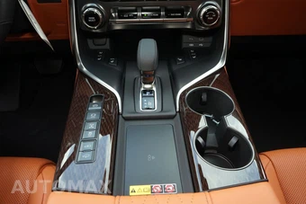 2026 Lexus LX 700h Ultra Luxury - miniatura 19