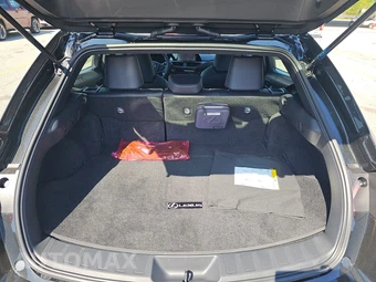 2026 Lexus UX 300h - miniatura 16