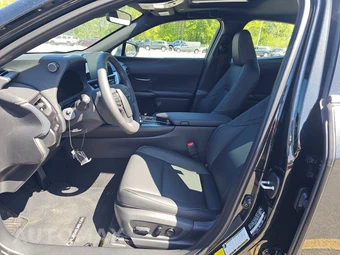 2026 Lexus UX 300h - miniatura 7