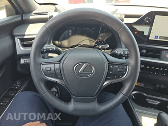 2026 Lexus UX 300h - miniatura 10