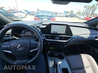 2026 Lexus UX 300h - miniatura 11