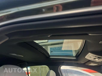 2026 Lexus UX 300h – miniatura 17