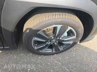 2026 Lexus UX 300h – miniatura 9