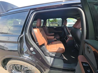 2026 Lincoln Aviator Reserve - miniatura 14
