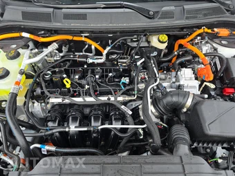 2026 Lincoln Corsair Plug-In Hybrid Grand Touring - miniatura 15