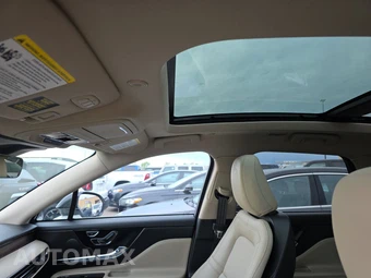 2026 Lincoln Corsair Plug-In Hybrid Grand Touring - miniatura 17