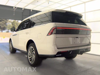 2026 Lincoln Navigator Reserve - miniatura 2