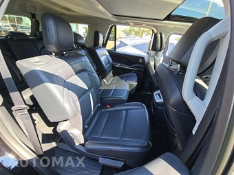 2026 Lincoln Navigator Reserve - miniatura 17