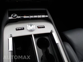 2026 Lincoln Navigator Reserve - miniatura 30