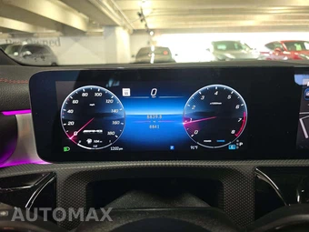 2026 Mercedes-Benz AMG CLA 35 4MATIC - miniatura 9