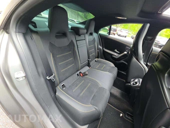 2026 Mercedes-Benz AMG CLA 45 4MATIC - miniatura 16