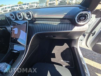 2026 Mercedes-Benz AMG CLE 53 4MATIC+ Coupe – miniatura 16