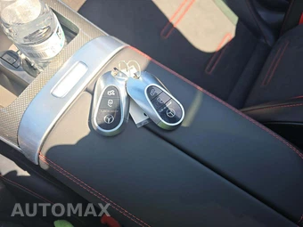 2026 Mercedes-Benz AMG CLE 53 4MATIC+ Coupe – miniatura 5