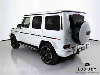 2026 Mercedes-Benz AMG G 63 4MATIC - miniatura 8
