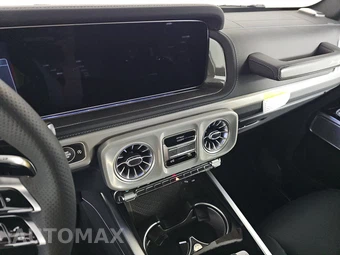 2026 Mercedes-Benz AMG G 63 4MATIC – miniatura 11