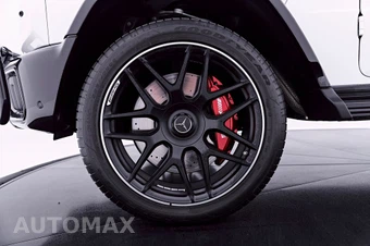 2026 Mercedes-Benz AMG G 63 4MATIC - miniatura 3