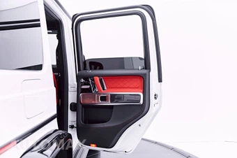 2026 Mercedes-Benz AMG G 63 4MATIC - miniatura 32