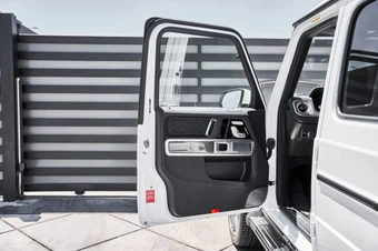 2026 Mercedes-Benz AMG G 63 4MATIC - miniatura 31