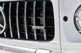 2026 Mercedes-Benz AMG G 63 4MATIC - miniatura 9