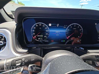2026 Mercedes-Benz AMG G 63 4MATIC – miniatura 6