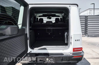 2026 Mercedes-Benz AMG G 63 4MATIC - miniatura 18