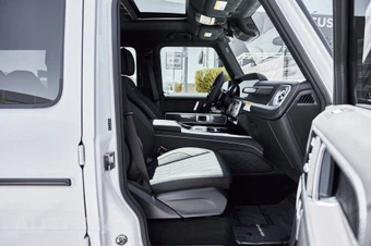 2026 Mercedes-Benz AMG G 63 4MATIC - miniatura 26