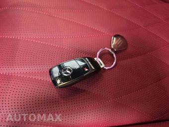 2026 Mercedes-Benz AMG G 63 4MATIC - miniatura 8