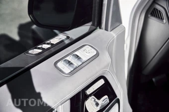 2026 Mercedes-Benz AMG G 63 4MATIC - miniatura 26