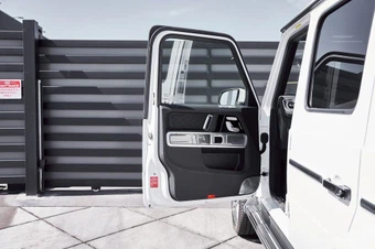 2026 Mercedes-Benz AMG G 63 4MATIC - miniatura 32